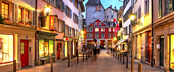 Escort Zürich City Night Scene In Neumarkt, Zürich