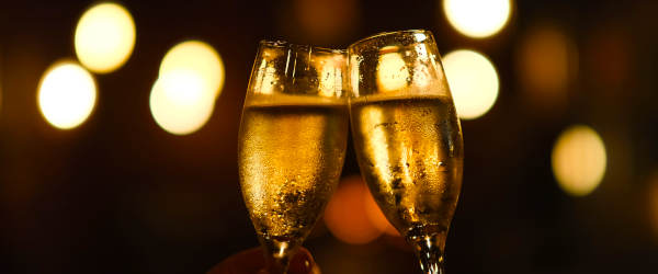 Escort St Moritz Party Cheers