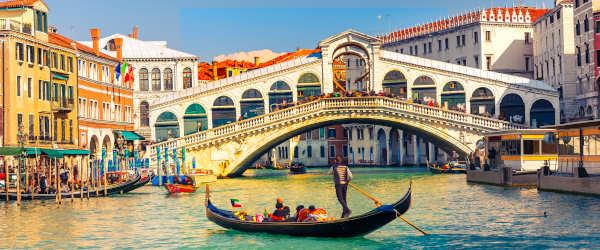 Rialto Bridge In Venice HIGH CLASS ESCORT VENEDIG , Italien