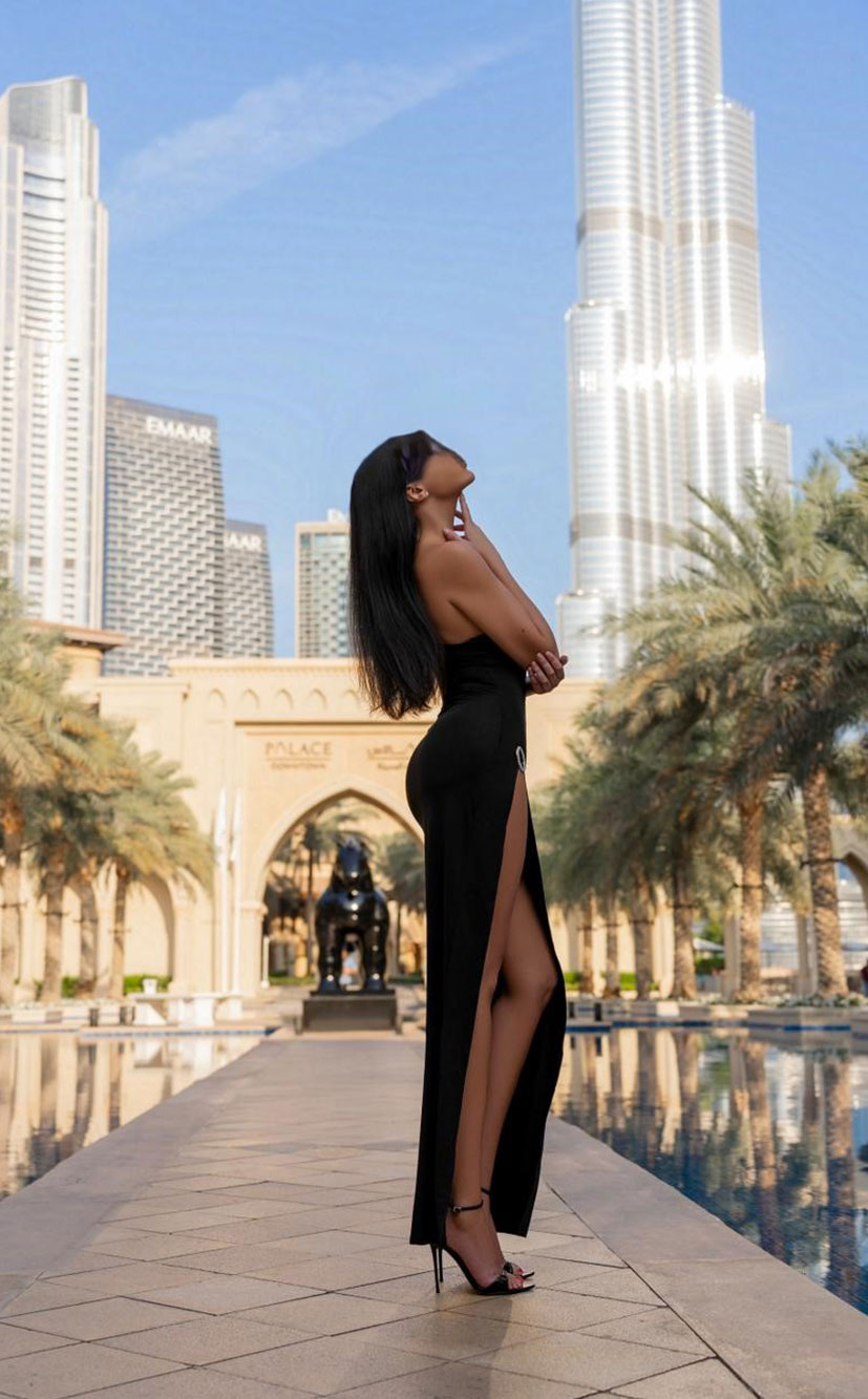 BL Escort Models 2024 10 14 Blog Header High Class Begleitservice VAE mit Dubai Elite Escorts Blue Label Models